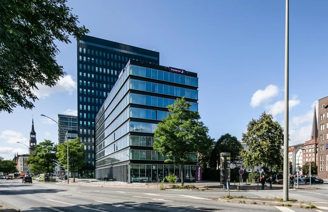 Premier Inn Hamburg City Centre-1